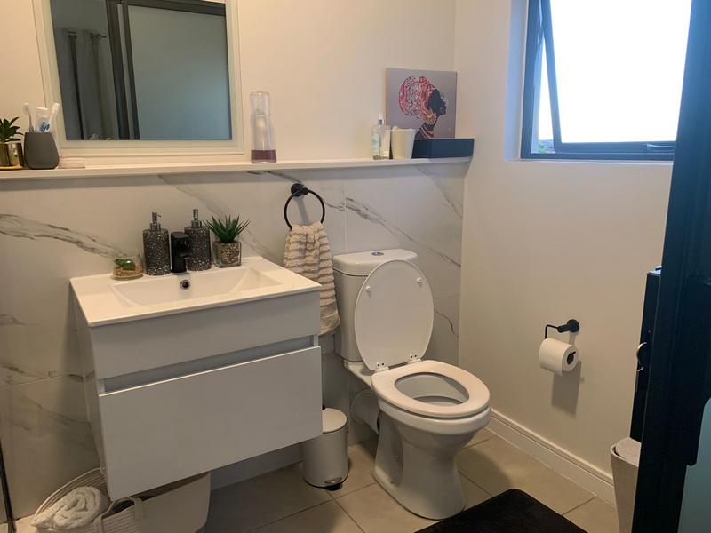 To Let 1 Bedroom Property for Rent in Sandown Western Cape